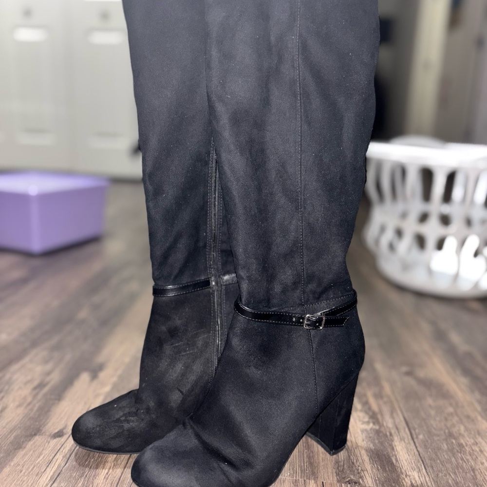 Elegant Black Women's Boots